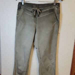 Ankle-Length Women's Jeans